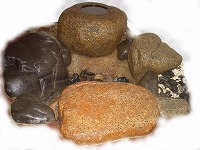 蹲踞(つくばい)と躙口(にじりぐち)