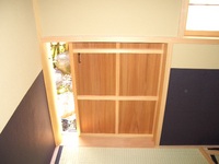 蹲踞(つくばい)と躙口(にじりぐち)